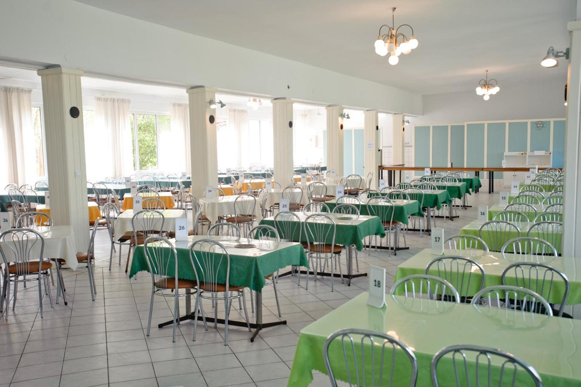 Osrodek Rehabilitacyjno-Wypoczynkowy Fama-Sta Hotel Mrzezyno Bagian luar foto